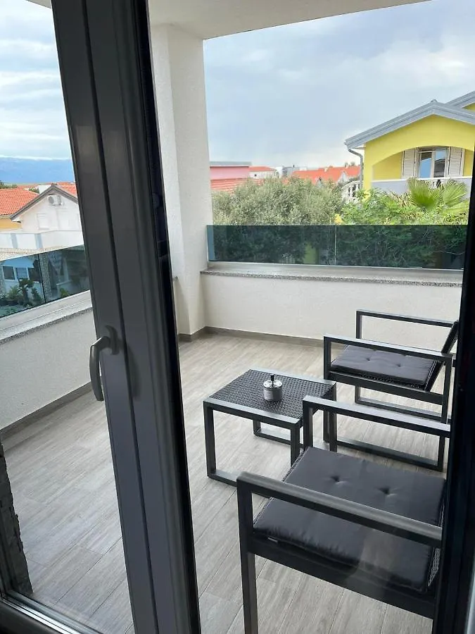 Apartment Irene No.2 Vir